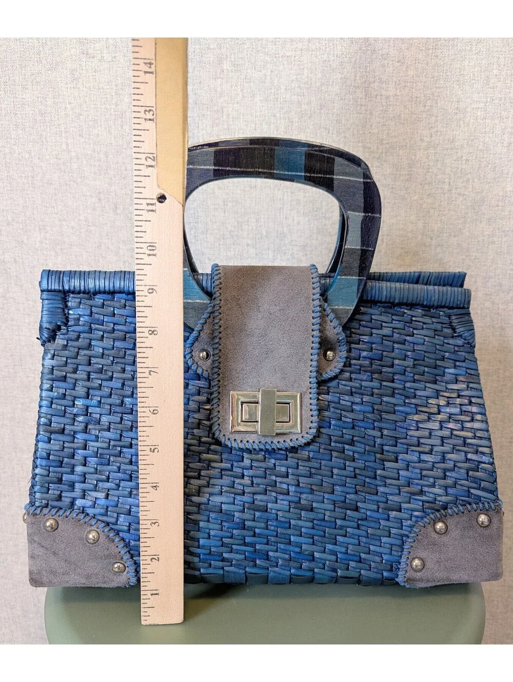Vintage woven handbag w/ suede trim & plaid acetate handle